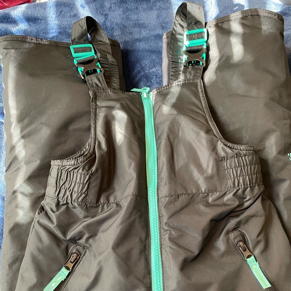used snow bibs